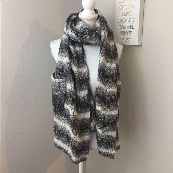 Neutral Colored Sweater Scarf w/ Pocket - Picture 1 of 3